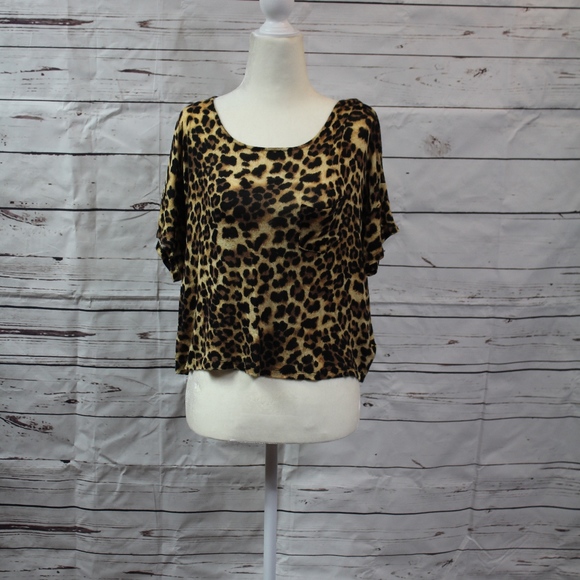 Forever 21 Loose Cheetah Print Short Sleeve Shirt - Picture 5 of 5